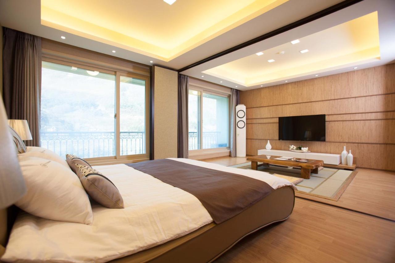 Cheongpyeong Family Hotel Капхён Экстерьер фото