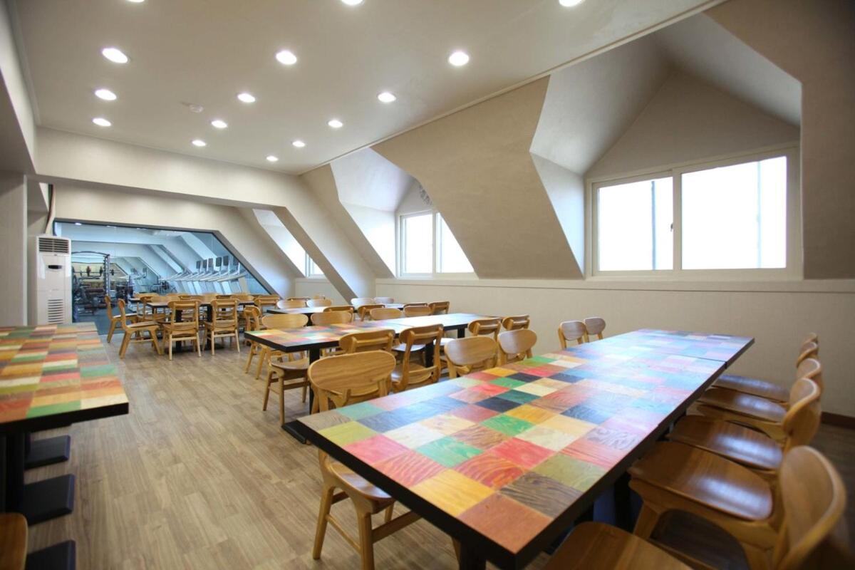 Cheongpyeong Family Hotel Капхён Экстерьер фото