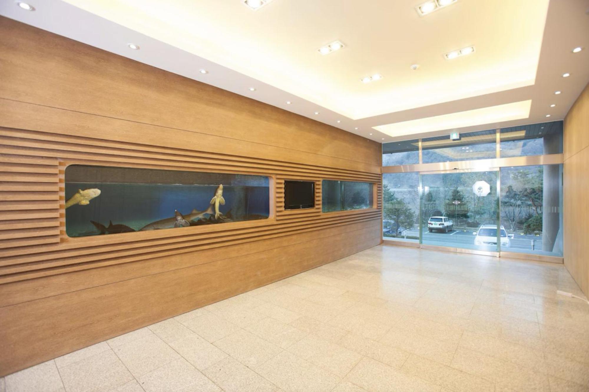 Cheongpyeong Family Hotel Капхён Экстерьер фото